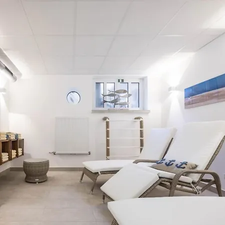 Ferienwohnung-juist-strandburg 206 Fuer 2 Bis 5 Personen Mit Schwimmbad Und Sauna *